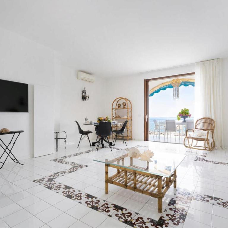 AMORE RENTALS - Villa del Sole - Villa - 35