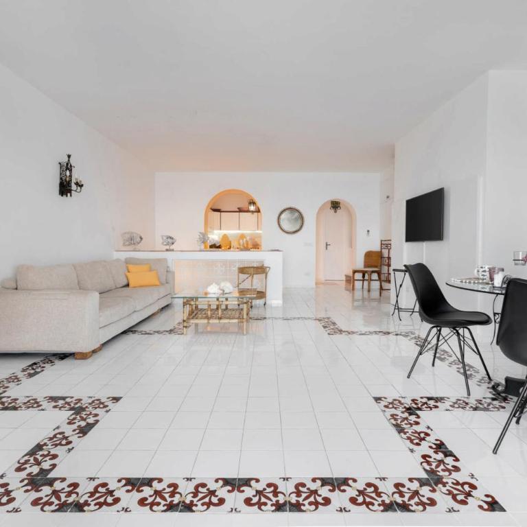 AMORE RENTALS - Villa del Sole - Villa - 38