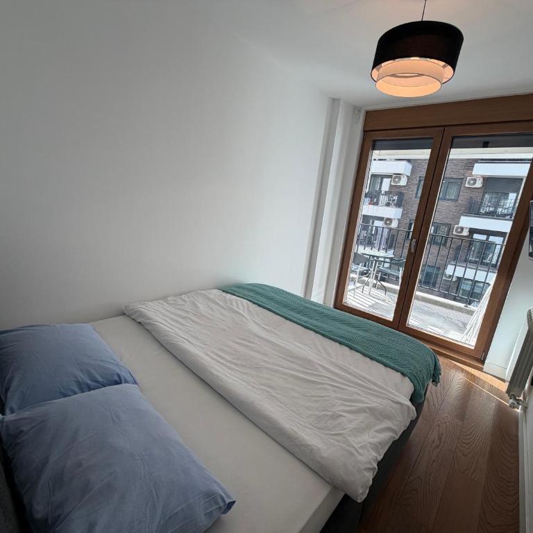 The Gates 24 - One-Bedroom Apartment - 7