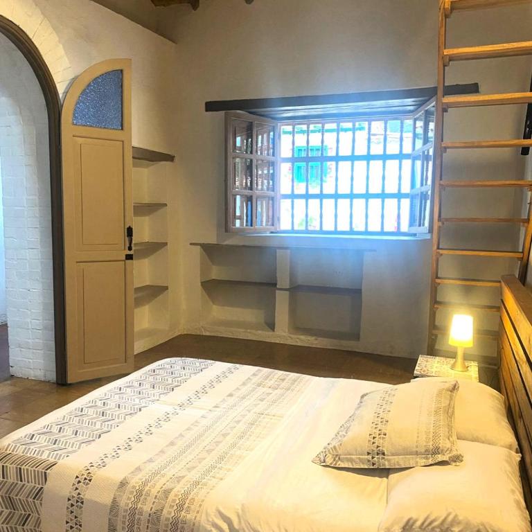 Hostal Casa Tyba - Double Room with Private Bathroom - 7