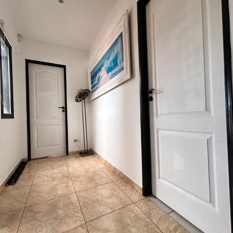 La Ponderosa - Three-Bedroom House - 10