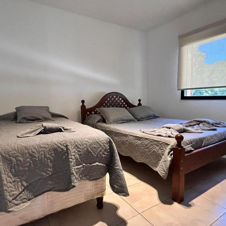 La Ponderosa - Three-Bedroom House - 13