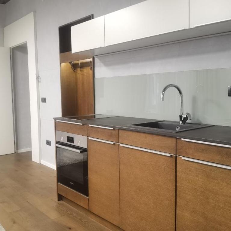Brand New 3BR Apartment Prime Location and Free Parking - Apartman sa 3 Spavaće Sobe i Balkonom - 18