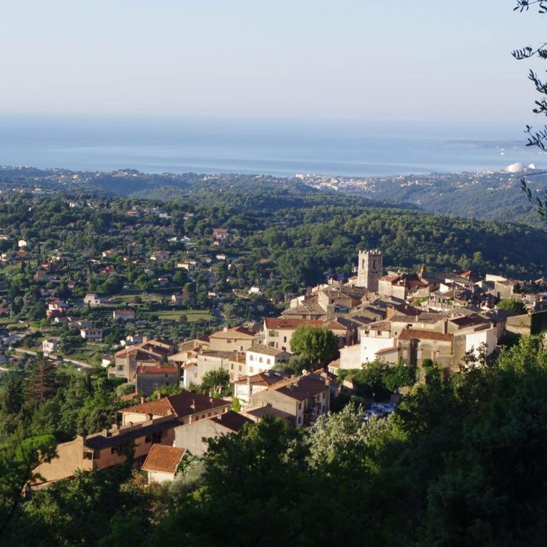 Bed & Breakfast Les LILLAS - Doppelzimmer mit Gartenblick - 7