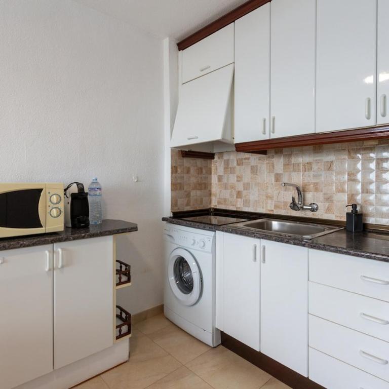 Mediterranean Viewpoint Torrevieja - One-Bedroom Apartment - 5