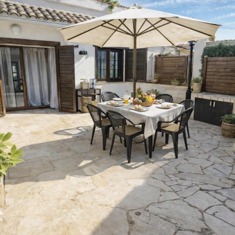 Casa Aurora – Piscina, Jardín y BBQ en Tossa - Casa de 3 dormitorios - 1