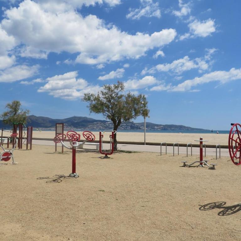 Apartamento frente al mar Empuriabrava - Apartamento de 1 dormitorio - 35