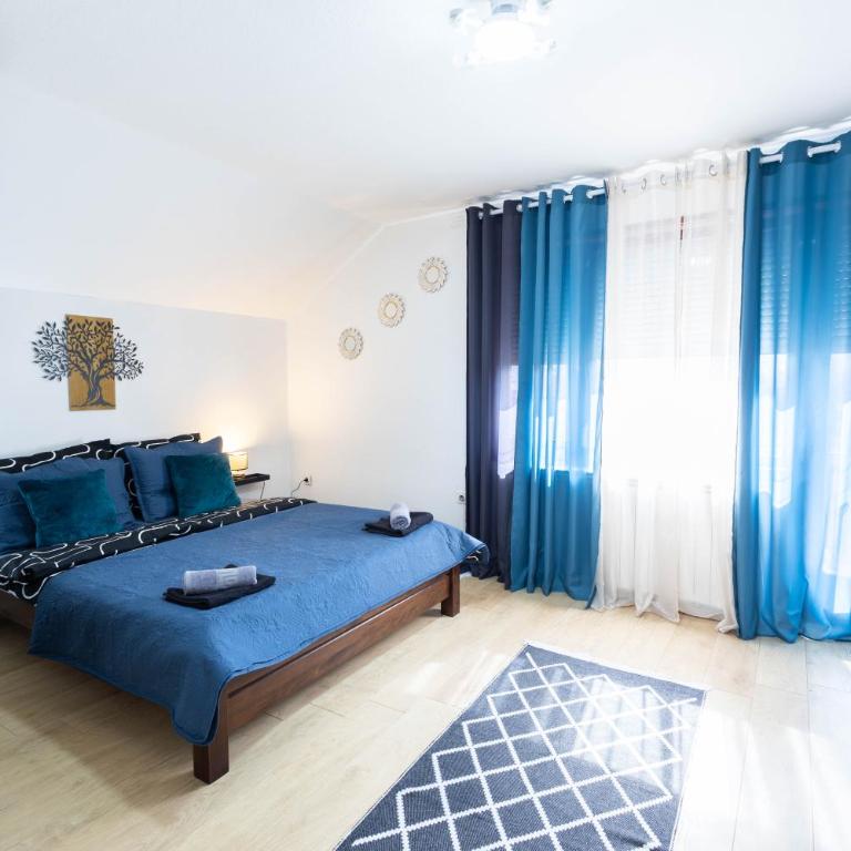 FlyInn Apartment - One-Bedroom Apartment - 2