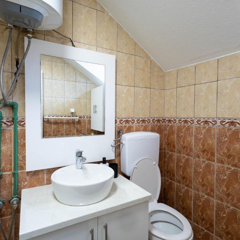 FlyInn Apartment - One-Bedroom Apartment - 39
