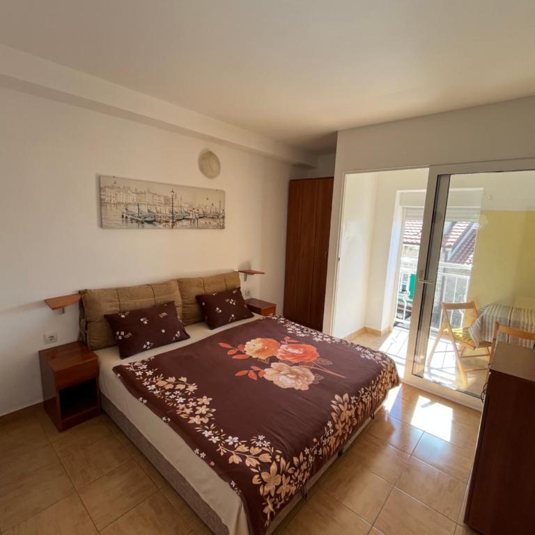 Apartments Teodora Obala - Studio with Sea View - 4