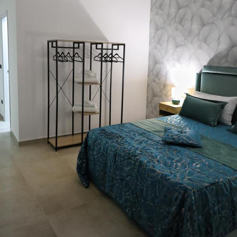 Maison Franca - Triple Room with Private Bathroom - 14