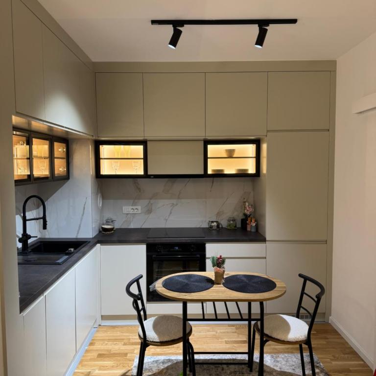Urban Stay Tuzla - One-Bedroom Apartment - 2