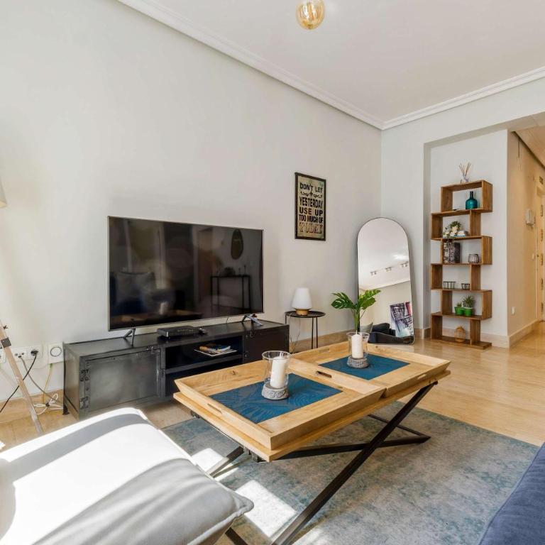 Modern & Stylish Apt Plz Mayor La Latina - Apartment - 7