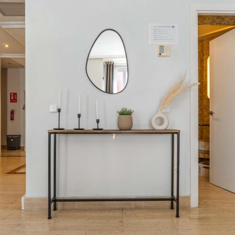 Modern & Stylish Apt Plz Mayor La Latina - Apartment - 17