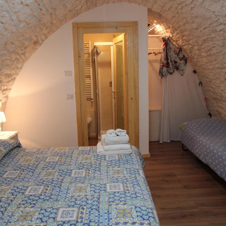 Trulli Donna Isabella - Double Room with Extra Bed - 9
