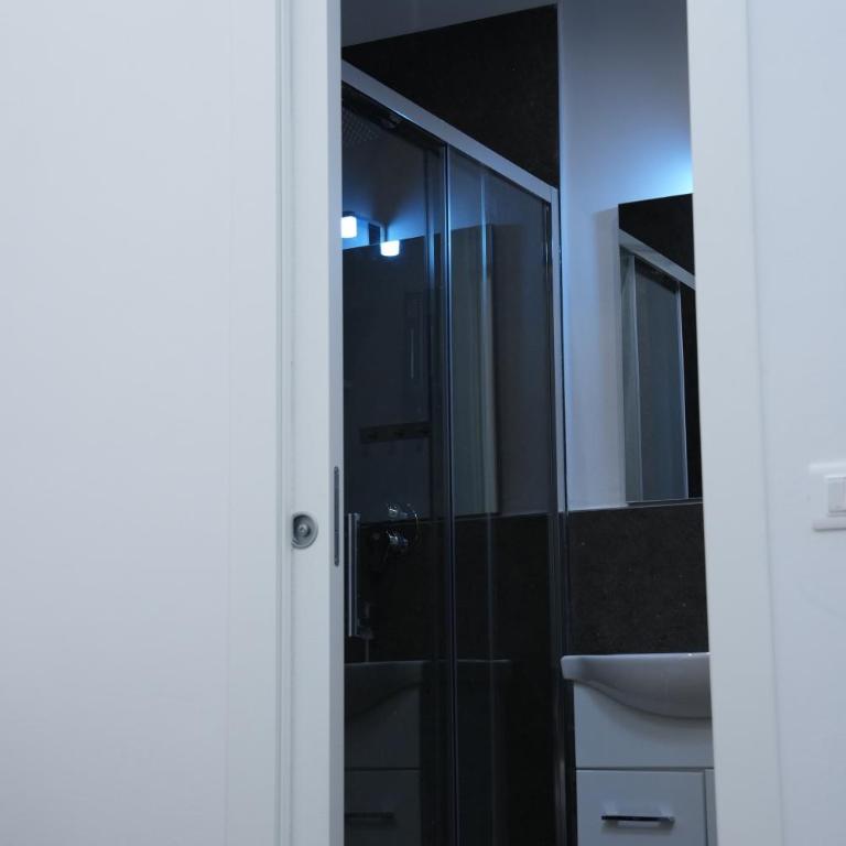 Bea Affittacamere - Double Room with Private Bathroom - 9