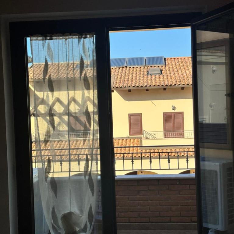MOLO 24 LUXURY APARTMENT - with FREE Parking just 5 minutes walk from historic center - Three-Bedroom Apartment - 35
