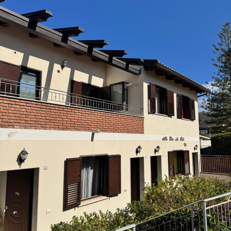 SEVENTEEN BLACK APARTMENT -With garden and private parking just 5 minutes walk from the historic center - Two-Bedroom Apartment - 28