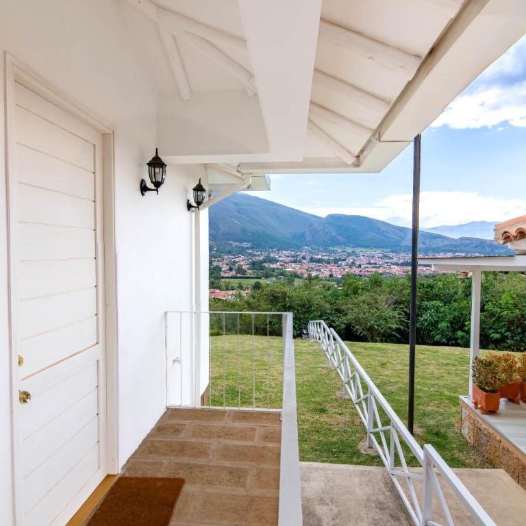Familiares casas de campo con vista increíble - Four-Bedroom House - 7