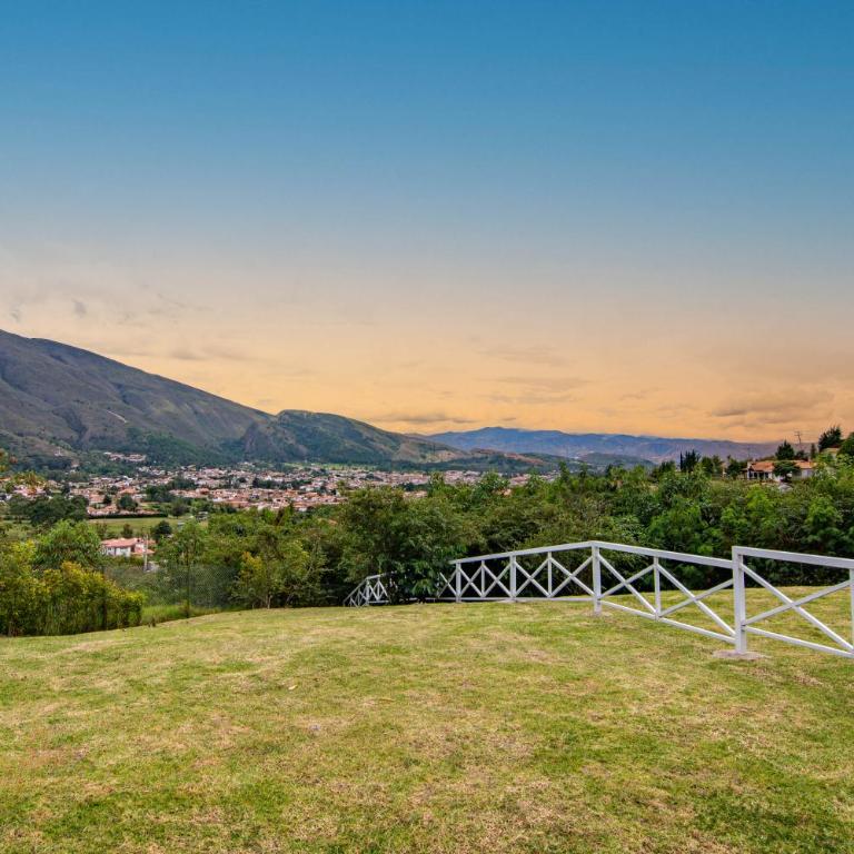 Familiares casas de campo con vista increíble - Four-Bedroom House - 28