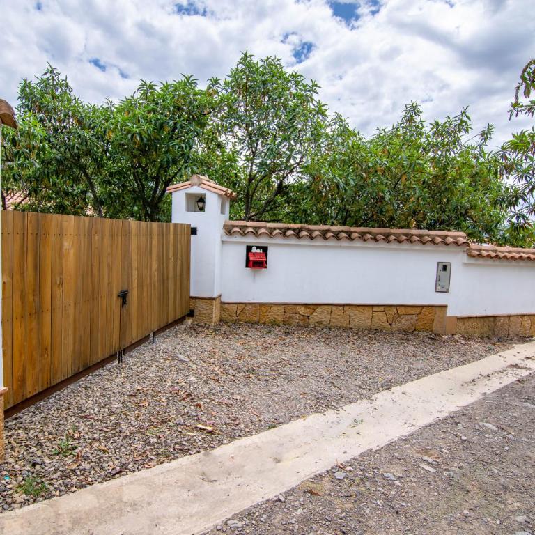Familiares casas de campo con vista increíble - Four-Bedroom House - 37