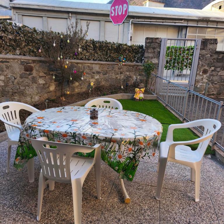 Bernina Express Apartment Il cuore di Lara e Stefy right in front of the train station, with garden and free parking - Apartment mit 1 Schlafzimmer - 25