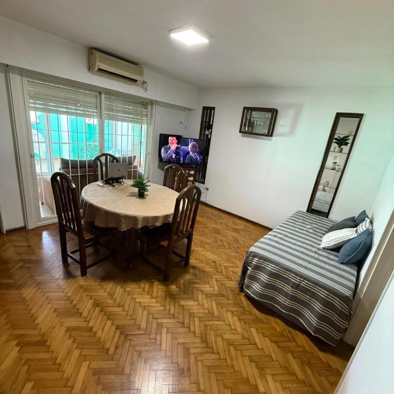JACARANDA SUITE depto Centrico con Patio Galeria y Balcon - One-Bedroom Apartment - 20