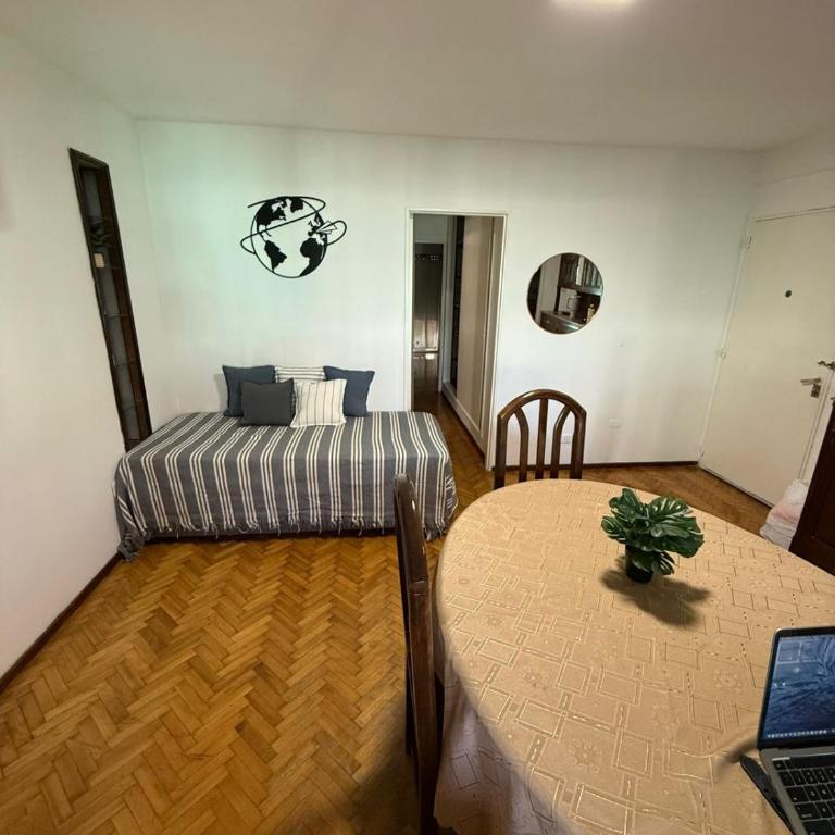 JACARANDA SUITE depto Centrico con Patio Galeria y Balcon - One-Bedroom Apartment - 21