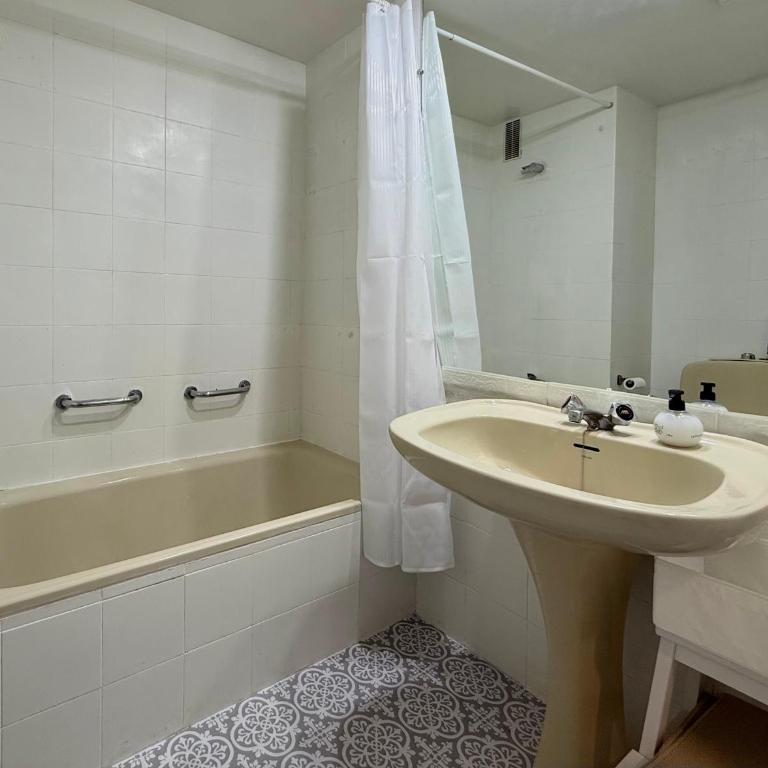 Apartamento con terraza en el corazón de Marbella centro - Apartamento de 2 dormitorios - 15