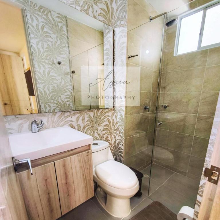 Suite con piscina cerca del mar, ideal para relajarse - Two-Bedroom Apartment with Balcony - 7