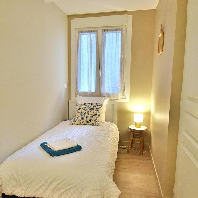 L'Écrin du Bourg - 2 min Château & Maison Bernadette - Appartamento con 2 Camere da Letto - 3