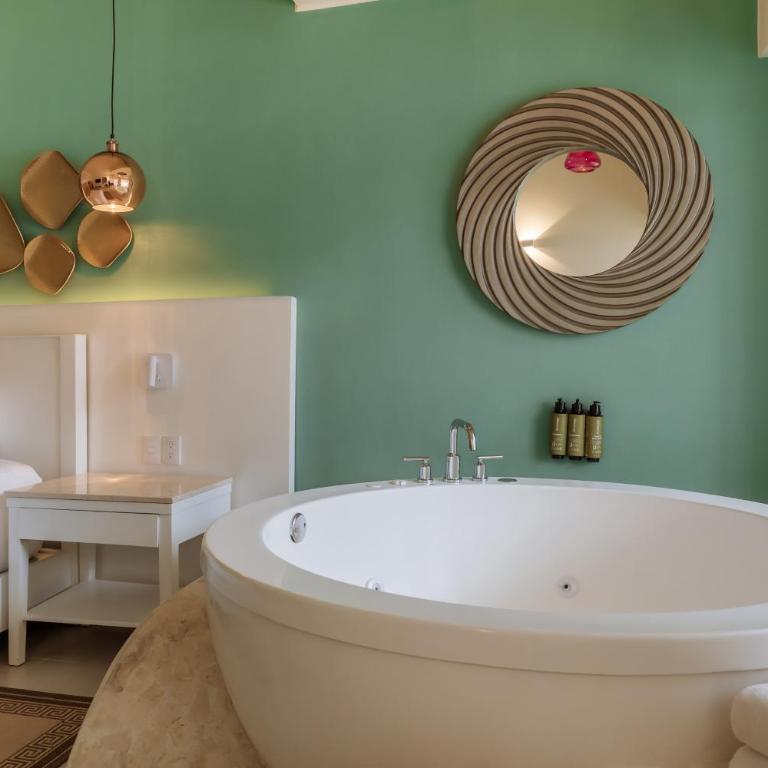Iberostar Selection Riviera Cancun - All Inclusive - Junior Suite Pool Walkout - 5