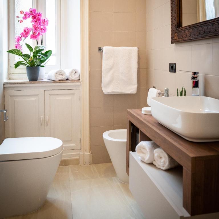 Torino - House of Dragons Historic Palace Apartment, Walk to Centre & Metro 2 min - Appartamento Deluxe con 2 Camere da Letto e Balcone - 20
