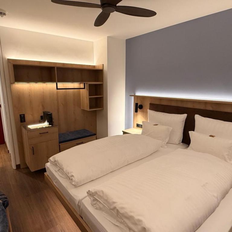 Hotel Antares München - Comfort Doppel-/Zweibettzimmer - 7