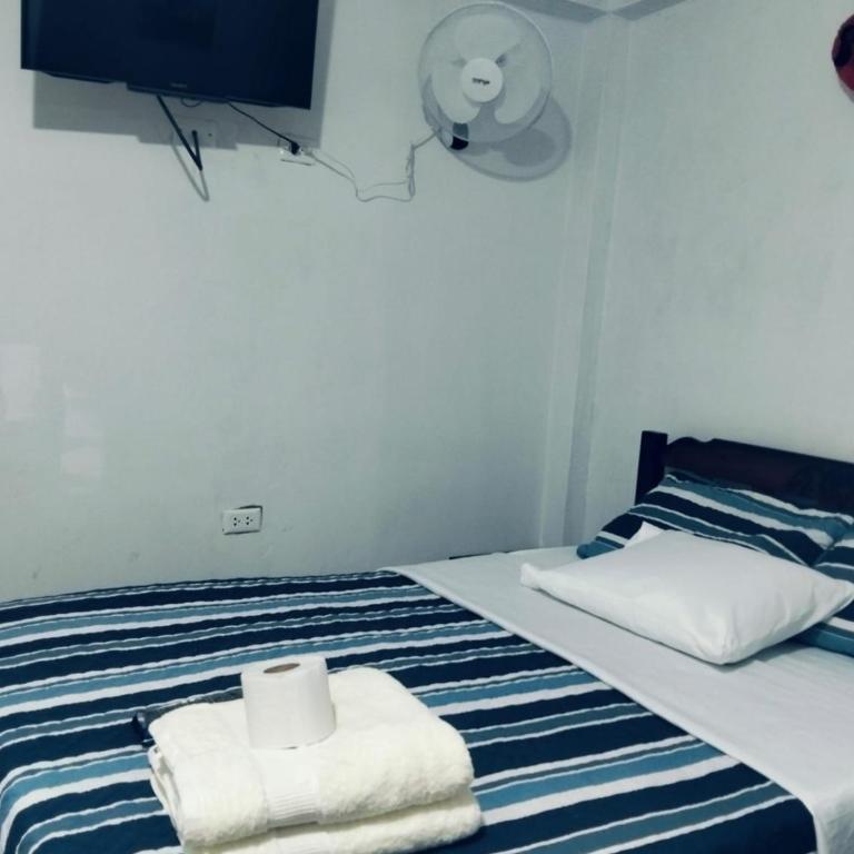 Alojamiento Santo Domingo - Huarmey - Habitación Doble con baño privado - 2 camas - 19