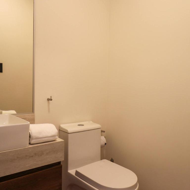 Engaging 2BR with Cozy Balcony in Miraflores - Apartment - 17