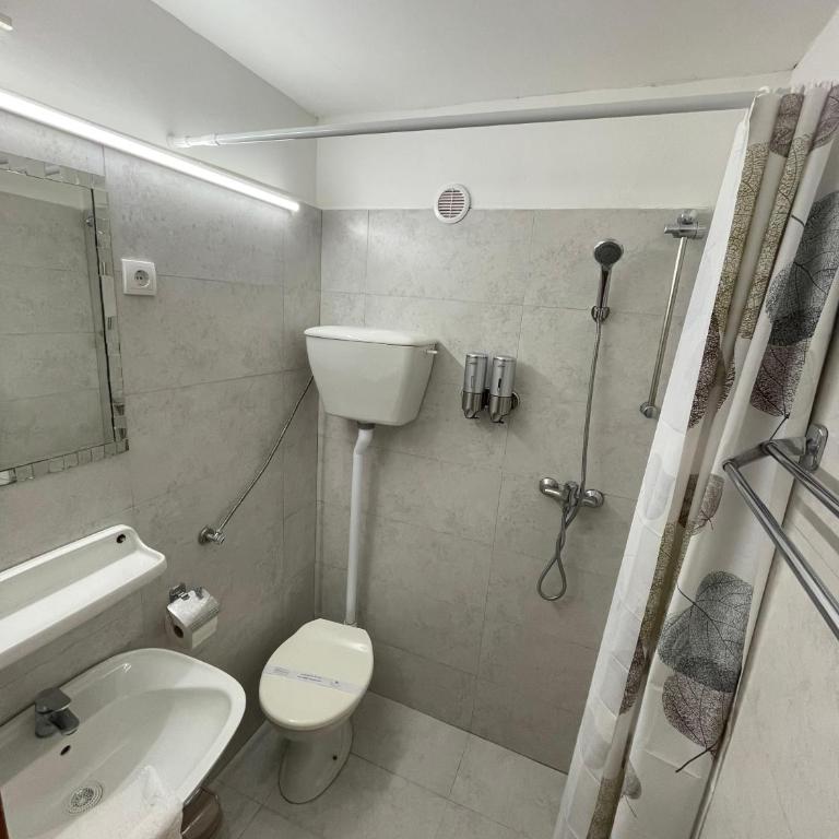 Themis Apartment - Double Room - 9
