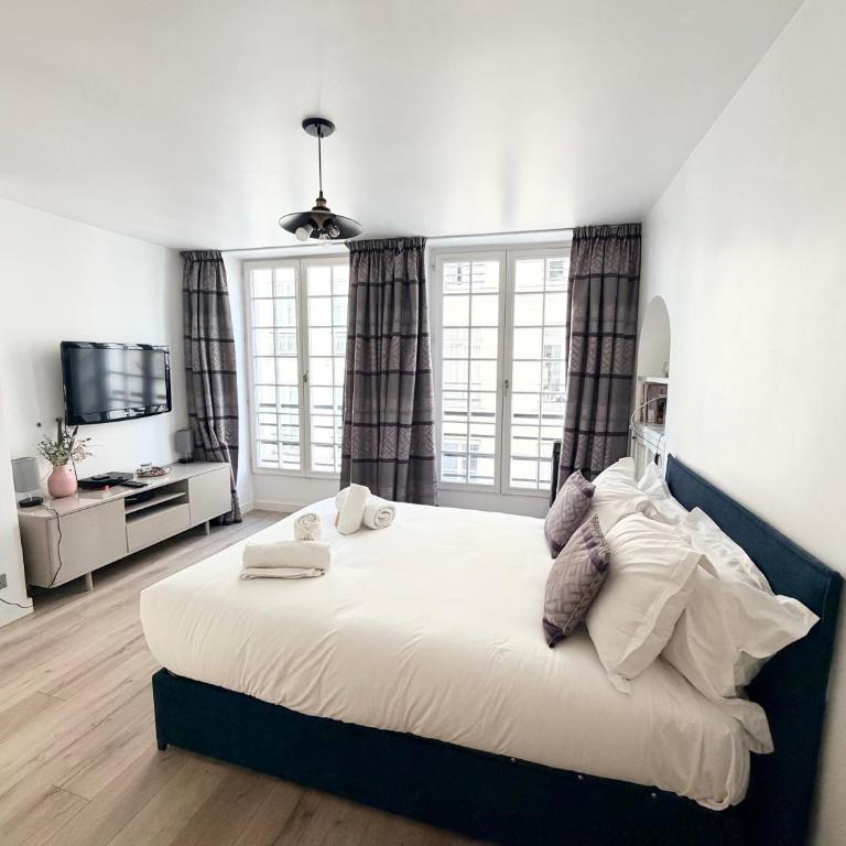 Prime location and amazing neighborhood - Deluxe Studio - 14