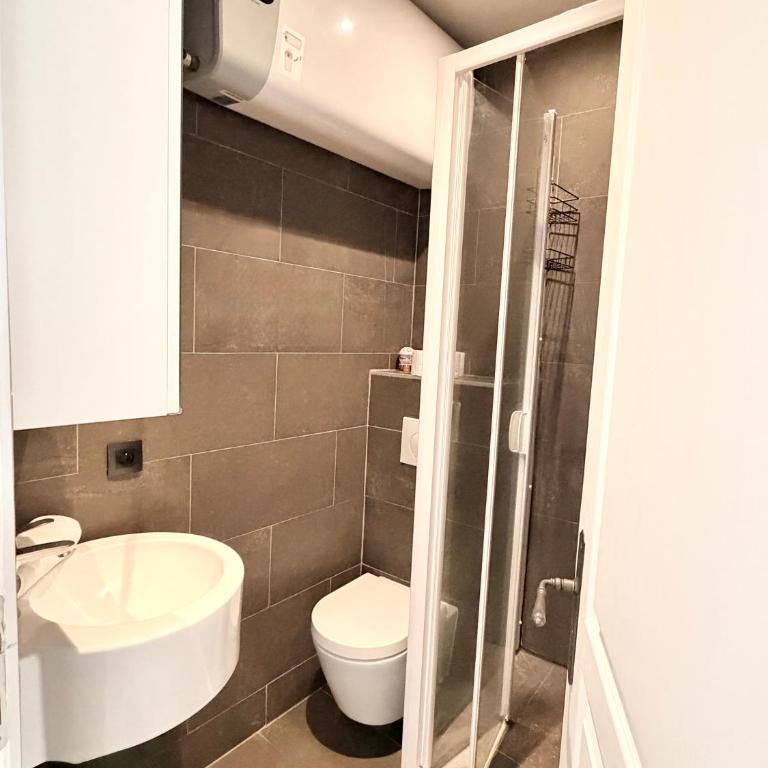Prime location and amazing neighborhood - Deluxe Studio - 5