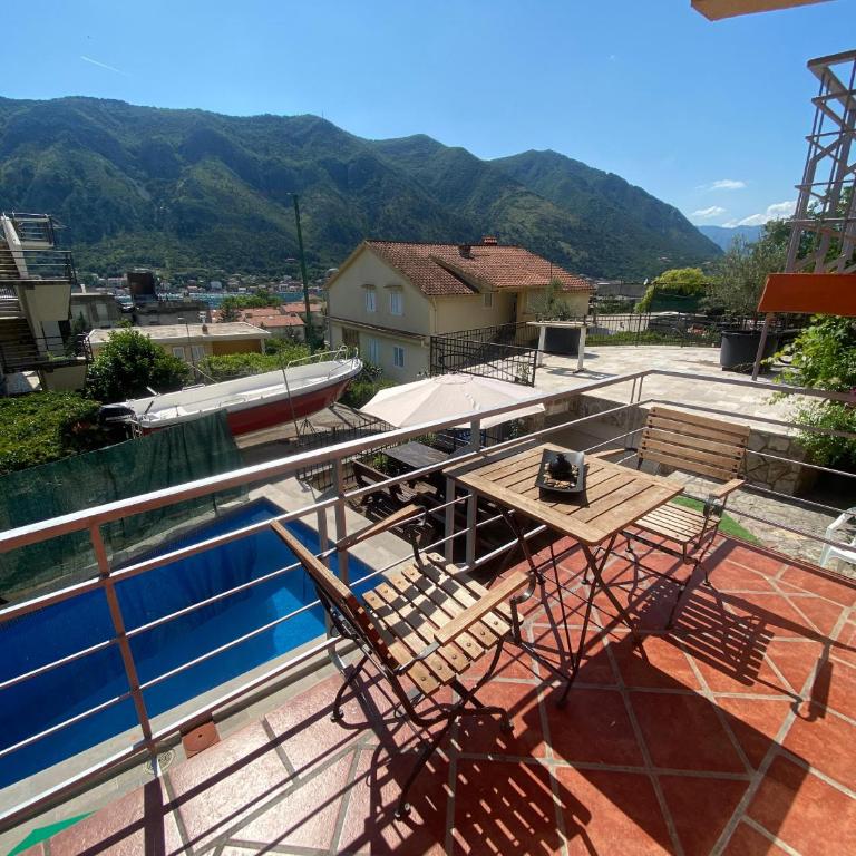 Themis Apartment - Deluxe Triple Room - 11