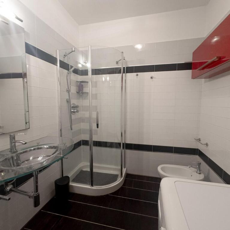 Modern Apartment near City Center and Train Station - Appartement 2 Chambres - 8
