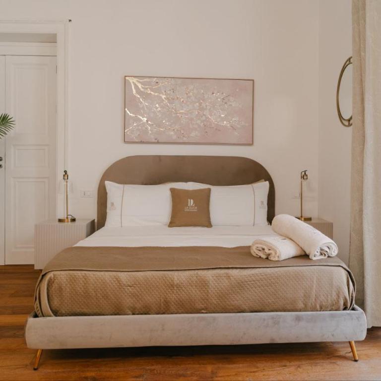 La Duca Suites & Apartments - Queen Room with Balcony - 6