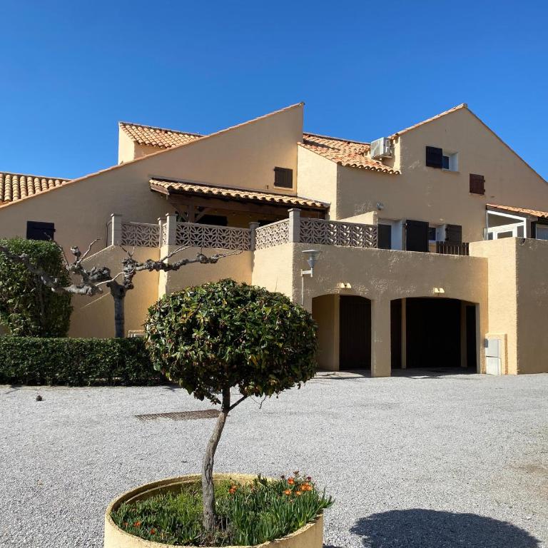 Mahélia, logement climatisé en bord de mer & lac, très au calme, jusqu'à 6 pers - Appartamento con 2 Camere da Letto - 3