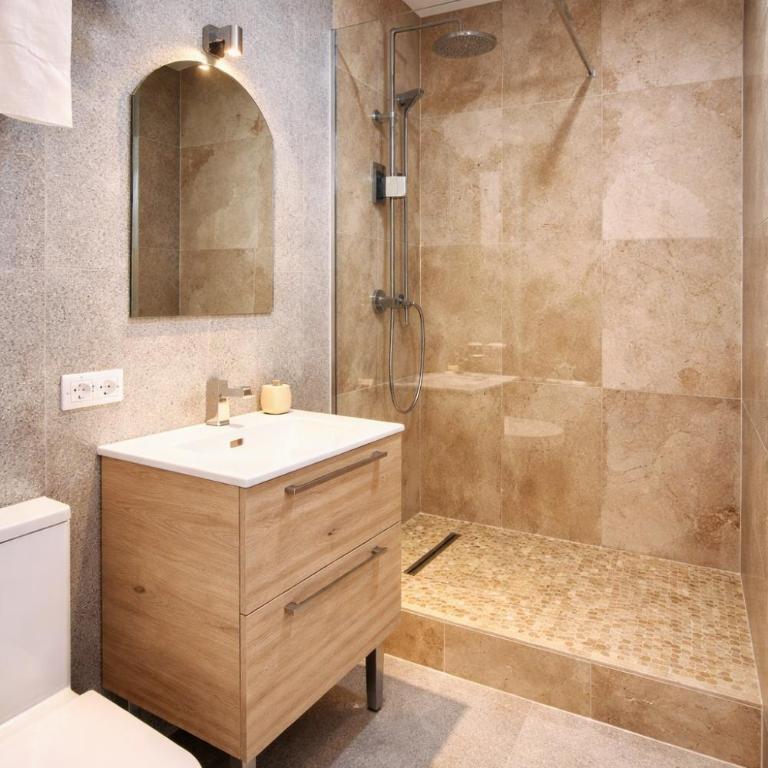 Irin Hotel - Chambre Double Supérieure - 5