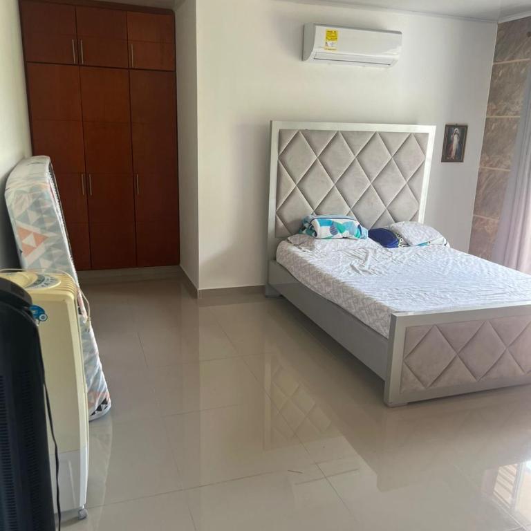 FINCA ENCANTADORA, parcelacion la carlota - Casa con 1 dormitorio - 31
