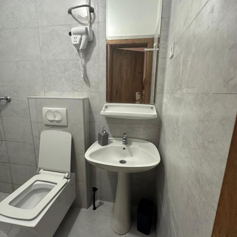 Themis Apartment - Budget Double Room - 19