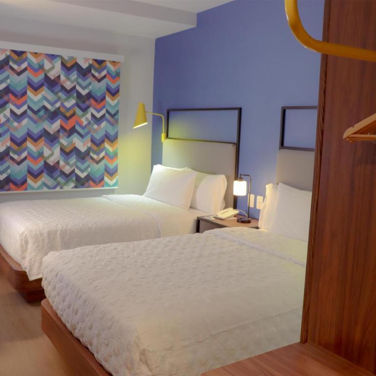 Tru By Hilton Puebla Angelopolis - Queen Room with Two Queen Beds and Walk-In Shower - 1