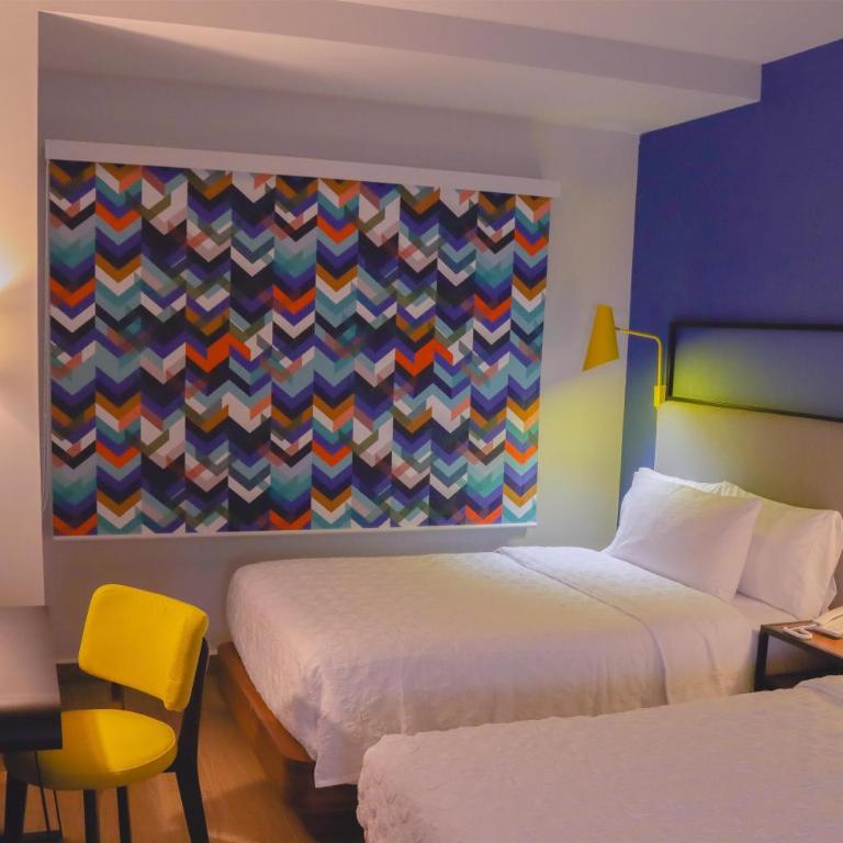 Tru By Hilton Puebla Angelopolis - Queen Room with Two Queen Beds and Walk-In Shower - 4