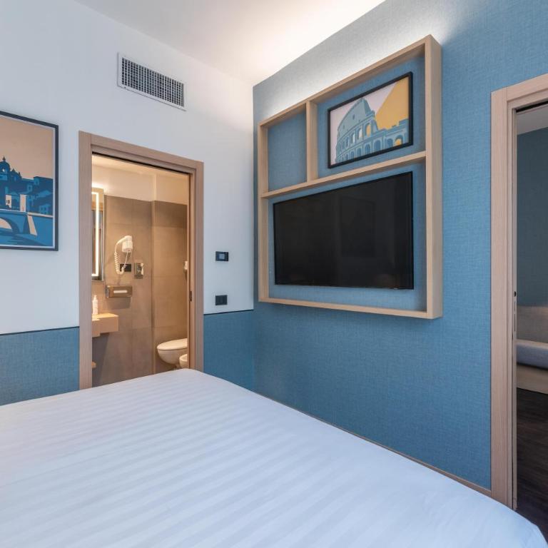 Hilton Garden Inn Rome Colosseum - Two-Bedroom Double Family Room - 5