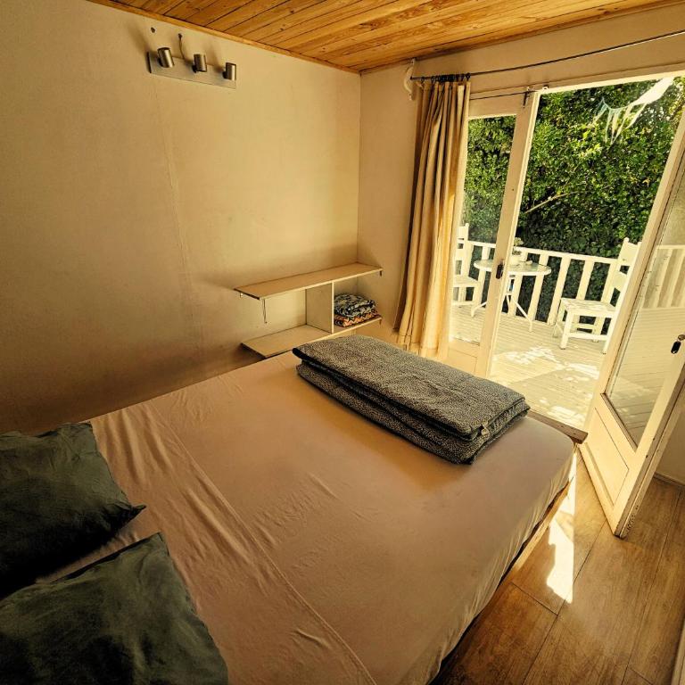 Sophia Hostel Beach House l Coworking, Coliving & Wellness - Double Room with Terrace - 19
